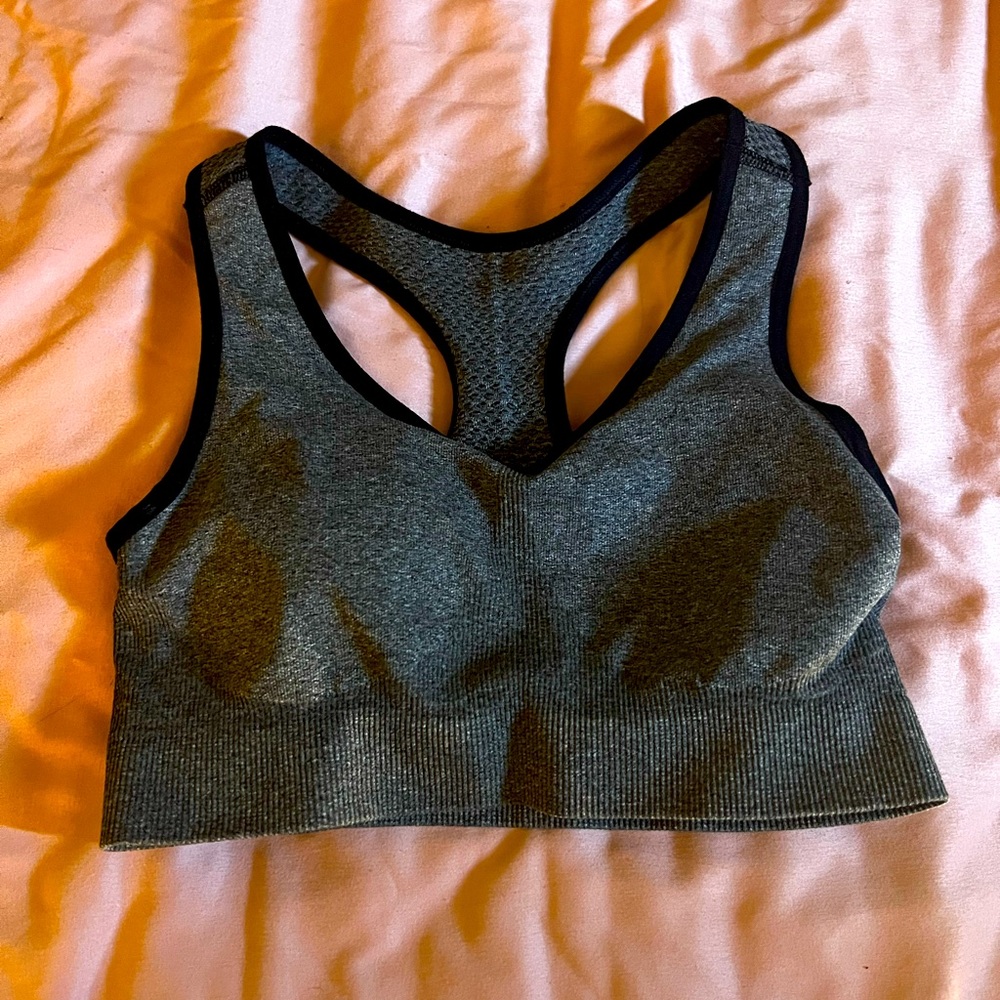 Old Navy Sports Bra 🏃‍♀️🌳☀️